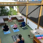Compass House Hostel *