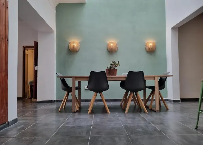 Albergue Compass House