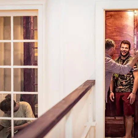 Хостел Compass House *