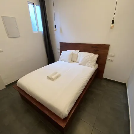 Compass House Хостел Лас-Пальмас-де-Гран-Канария