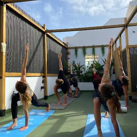 Хостел Compass House