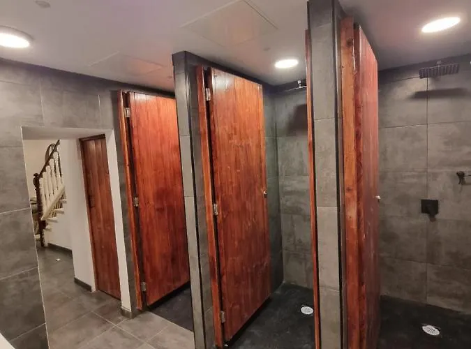 Hostel Compass House